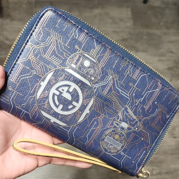Star Wars Handbags - Disney Star Wars Droid Wallet/wristlet